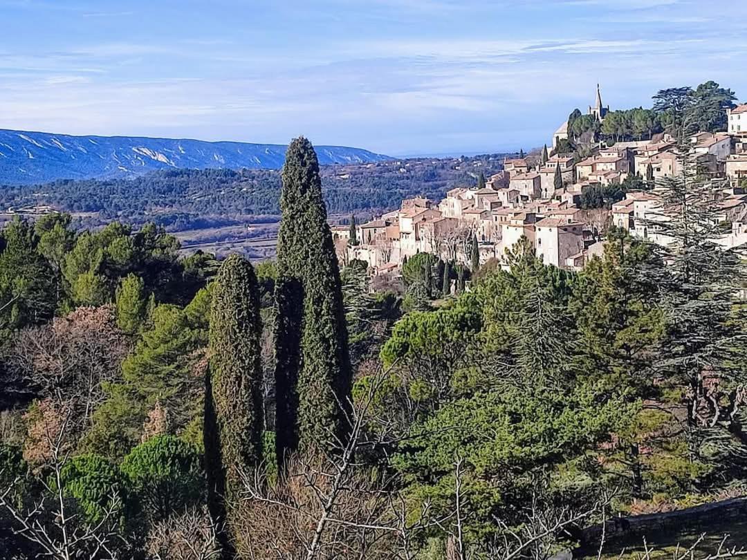 La Fee Viviane Et Michel L'Enchanteur Robion en Luberon Exterior foto